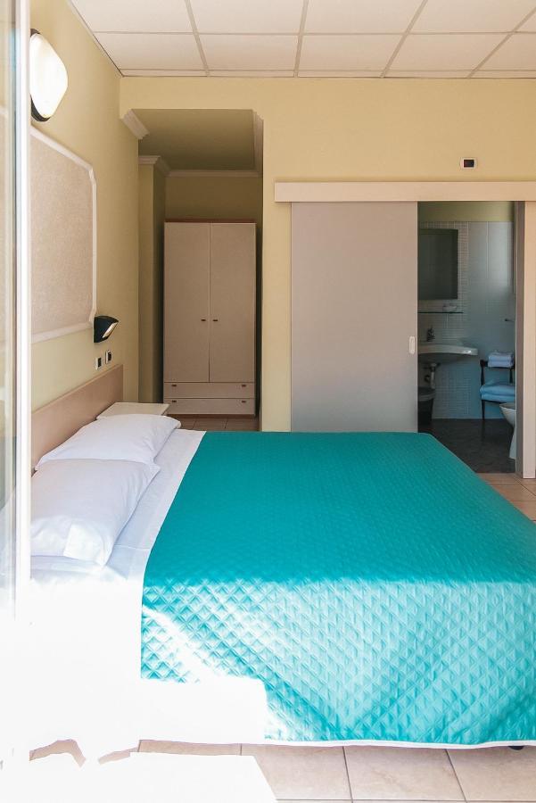 Hotel Liana 리미니 외부 사진